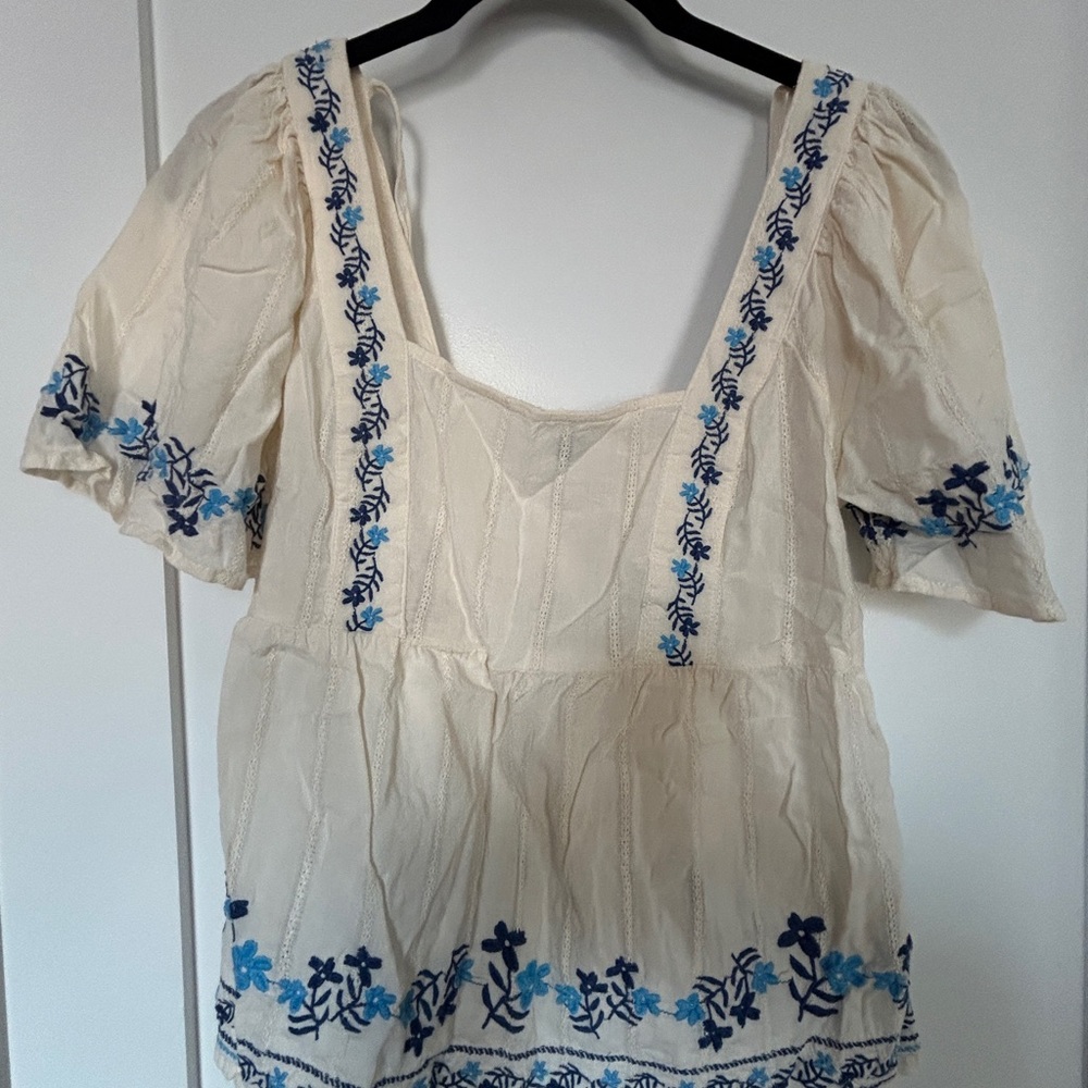 Old Navy Cream Top with Blue Floral Embroidery